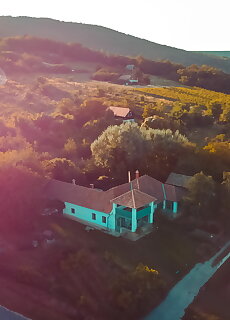 Bardio Birtokhaz Lesenceistvand