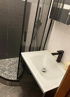 Roland Hostel 2. Oroshaza