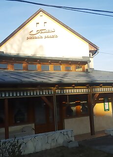 Familia Pizzeria Es Szallashely Paks