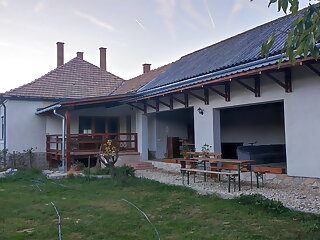 Ambrus Vendeghaz Izmeny szállás