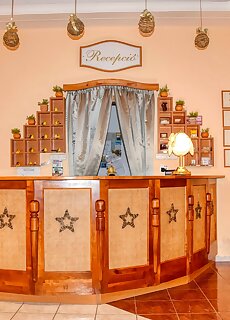 Penta Lux Hotel Es Apartman Tata