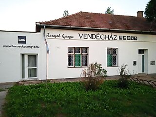 Korosok Gyongye Vendeghaz Korostarcsa szállás