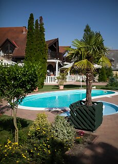 Zsanett Hotel Balatonkeresztur