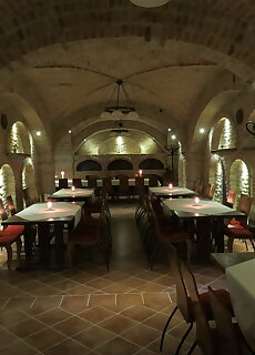 Merlot Borhotel Es Latvanypince Edeleny