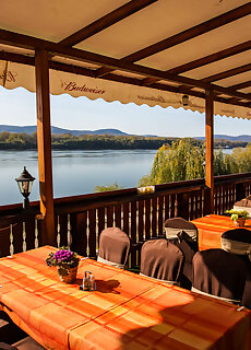Camelot Club Hotel Es Etterem Vac