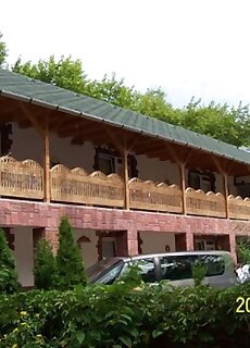 Zoldlugas Etterem Es Panzio Balatonlelle