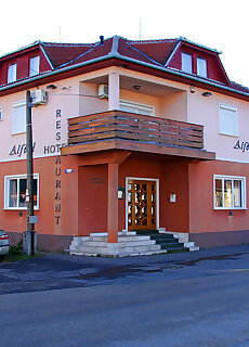 Alfold Panzio Es Restaurant Cegled