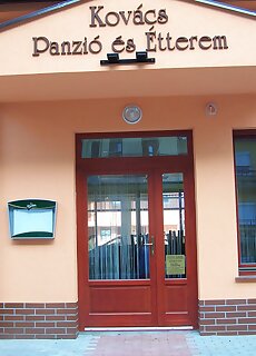 Kovacs Panzio Es Etterem Mohacs
