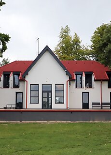 Fekete Villa Panzio Soltvadkert