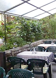 Garden Etterem Kavezo Panzio Tahitotfalu