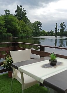 Eden Lounge Etterem Es Panzio Veresegyhaz