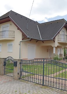 Pelso Vendeghaz Balatonbereny