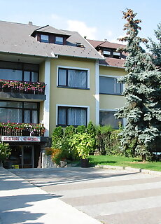 Tekergo Vendeghaz Balatonfured