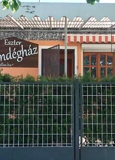 Eszter Vendeghaz Berekfürdő