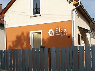 Elza Vendeghaz Sarospatak szállás