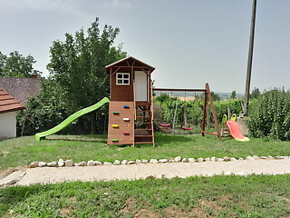 Tenkes Hegyi Vendeghaz Siklos szállás