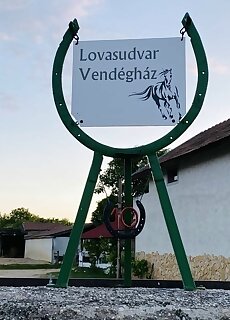 Lovasudvar Vendeghaz Nagyvazsony