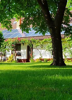 Szeruskert Vendeghaz Pusztaszer