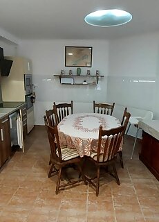 Esthajnal Vendeghaz Szolad