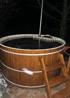 Rozsas Vendeghaz Szolad