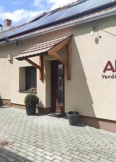 Alma Vendeghaz Veszprem