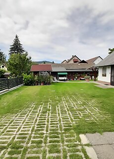 Rozsa Vendeghaz Visegrad