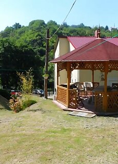 Malomkerek Vendeghaz Ii. Zebegeny