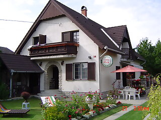 Villa Suzy Zamardi szállás