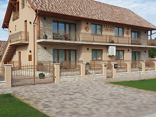 Relax For You Apartmanhaz Cserkeszolo szállás