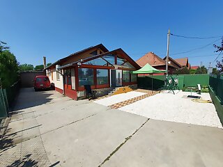 Csaladias Apartman Gyal szállás