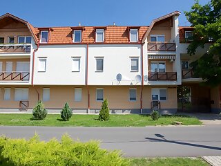 Timi Kolcsey Apartman Hajduszoboszlo szállás