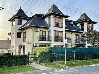 Neva Apartman Heviz szállás
