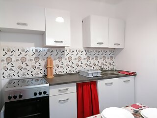 Hortenzia Apartmanhaz Igal szállás