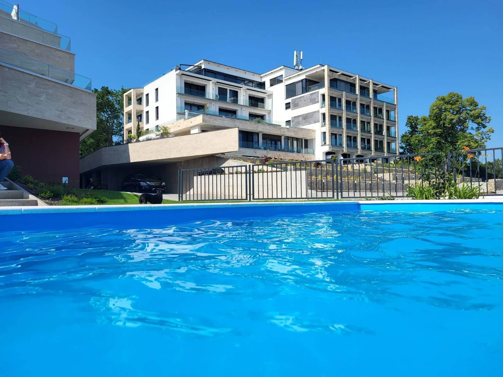 Spiler Apartman 2 Alsoors