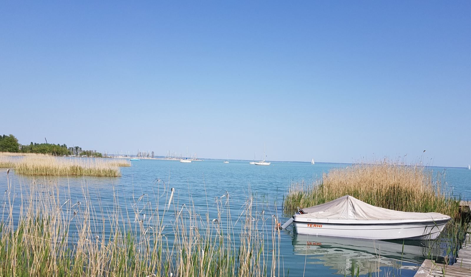 Coastline Balaton Apartman Alsoors