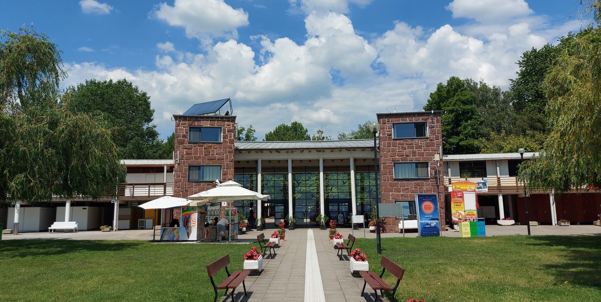 Wesselenyi Strand Apartmanok Balatonalmadi