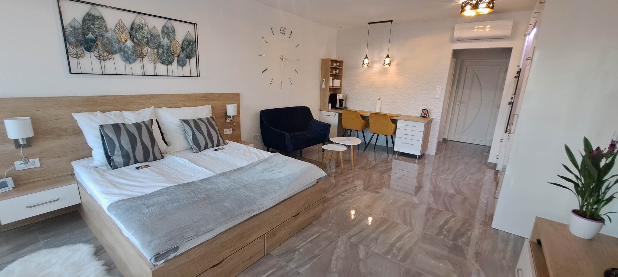 Toreki Extra Apartman Balatonalmadi