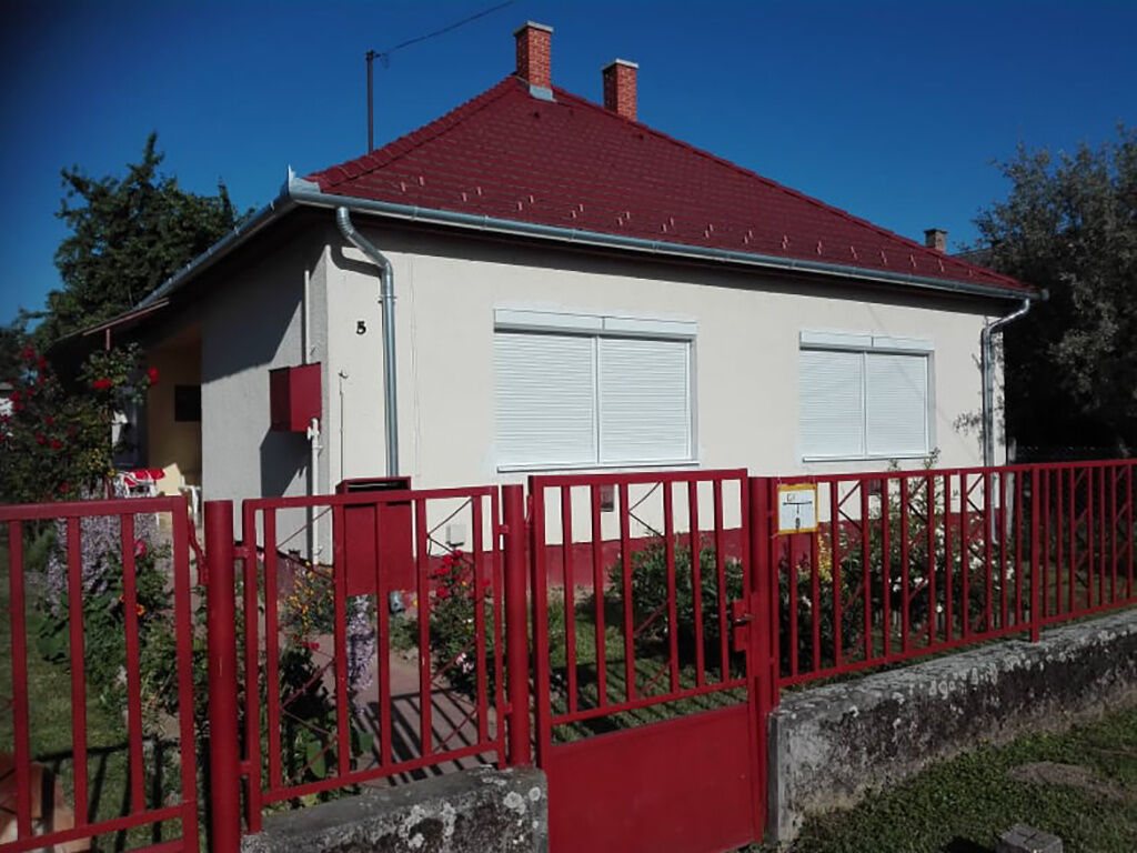 Bato Apartman Balatonbereny