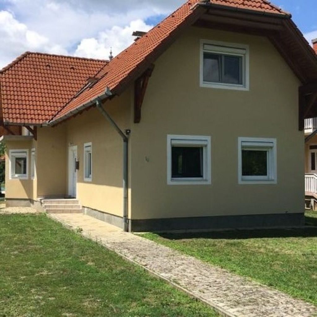 Ezo Apartman Balatonbereny