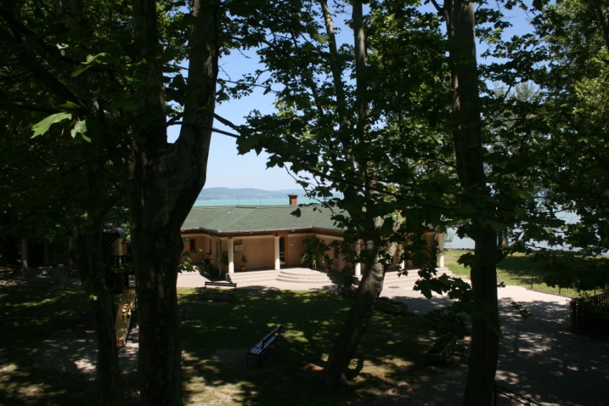 Feherlo Apartman Balatonboglar