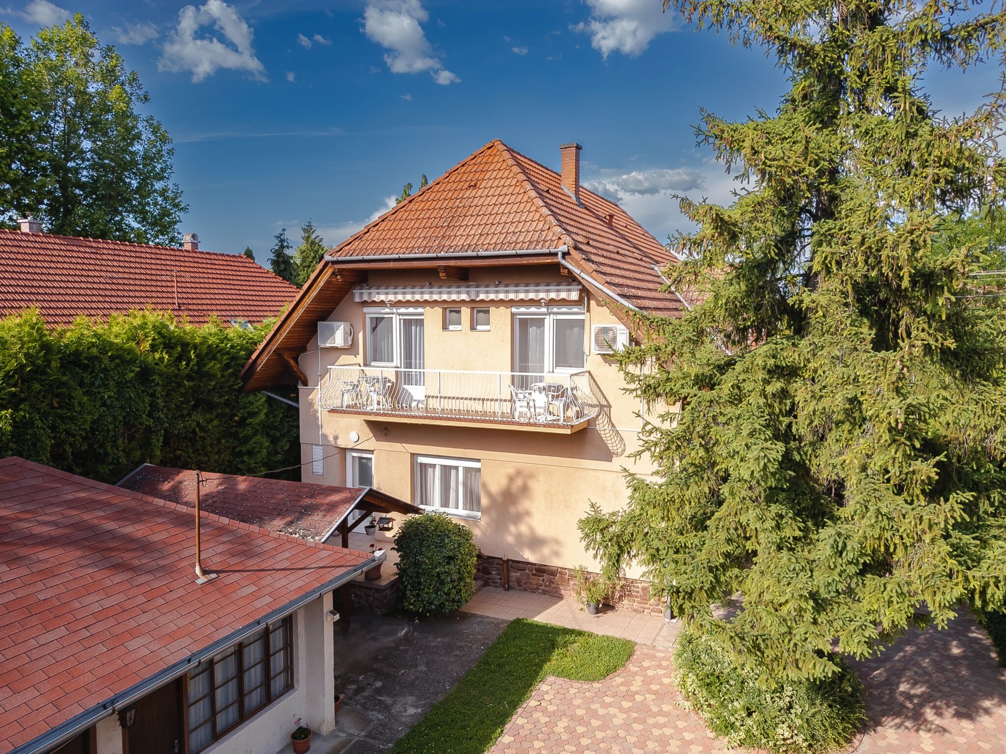 Pavics Apartmanhaz Balatonboglar