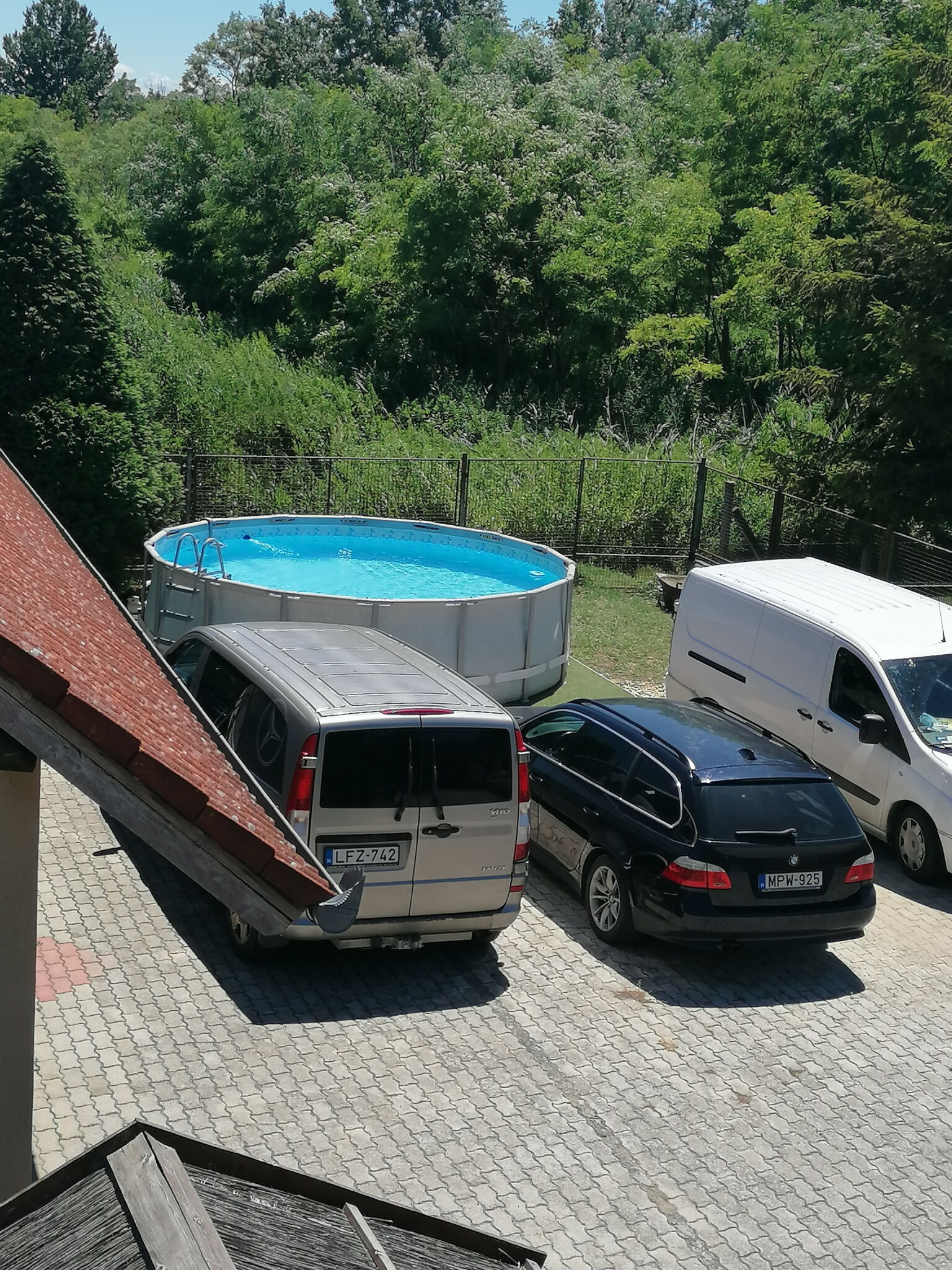 Medences Apartmanhaz Balatonfenyves