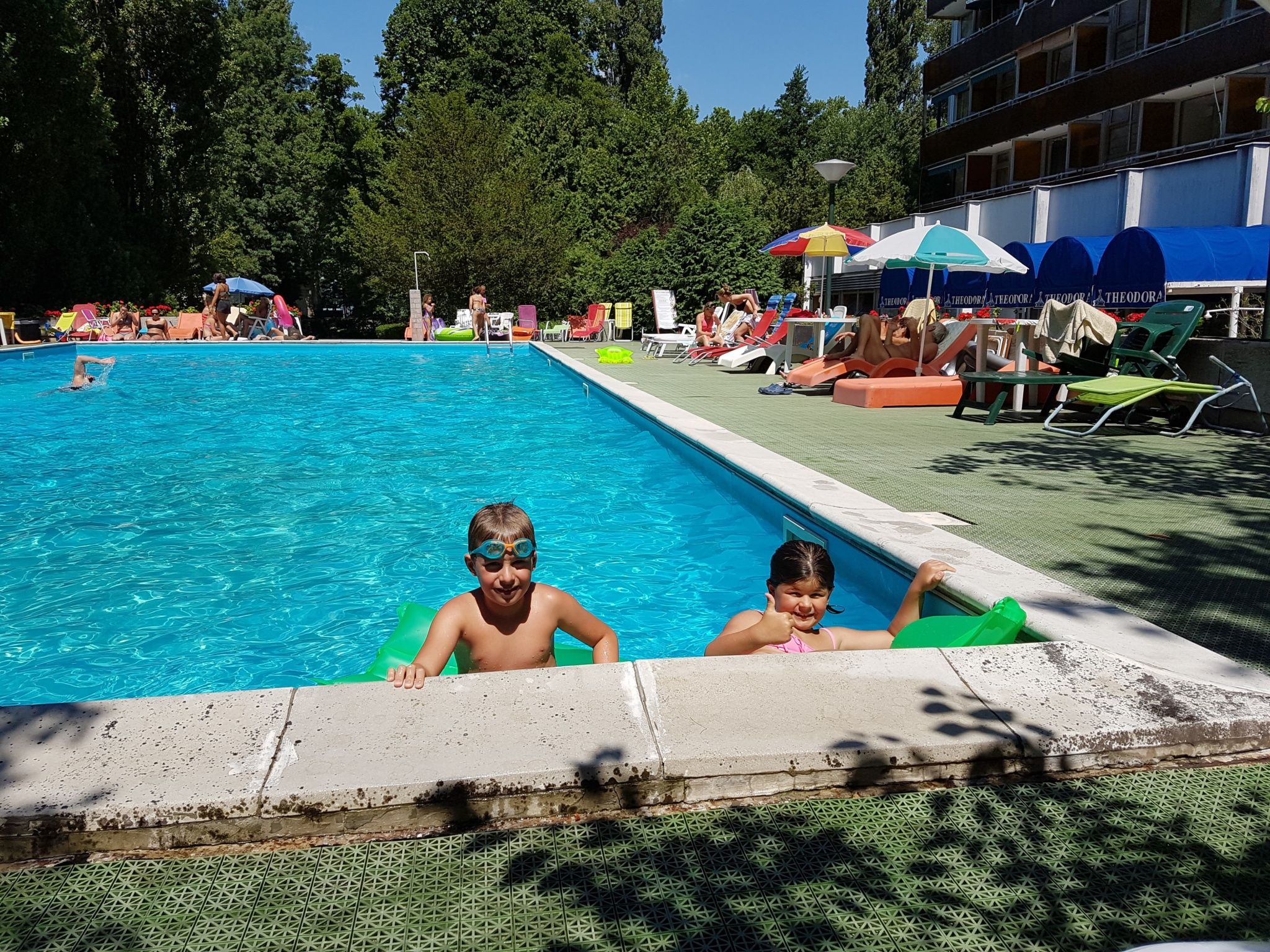 Neptun Apartmanhaz Platansor Balatonfoldvar