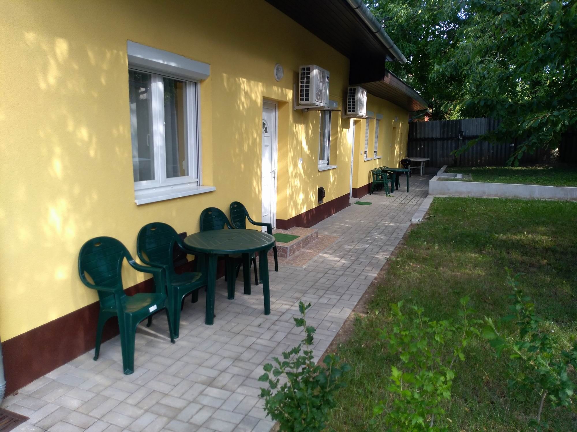 Napfeny Apartmanok Balatonfoldvar