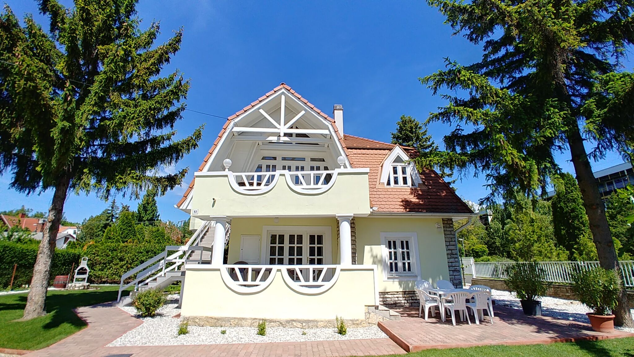 Balaton Apartman Balatonfured