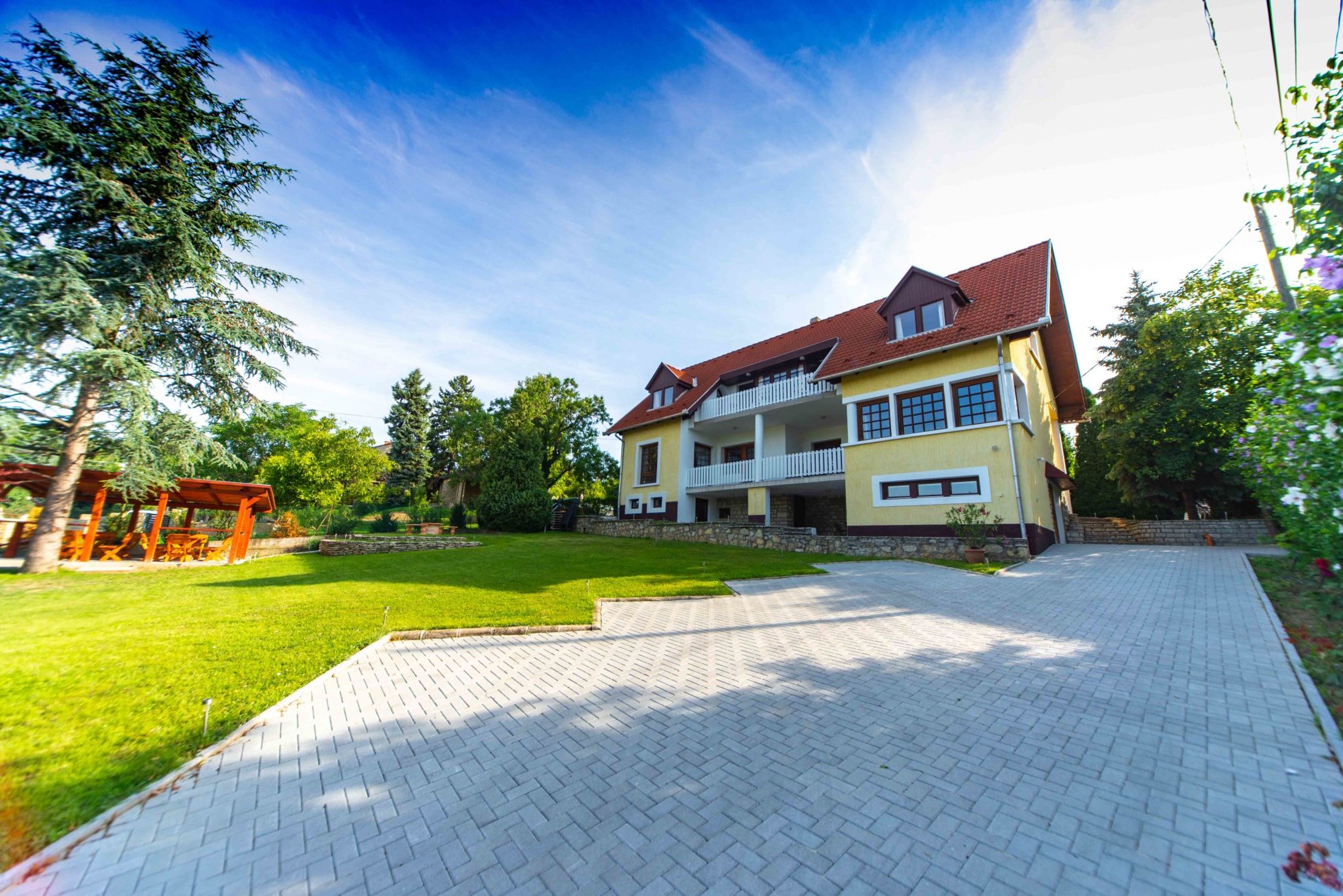 Sunset Apartmanhaz Balatonfured