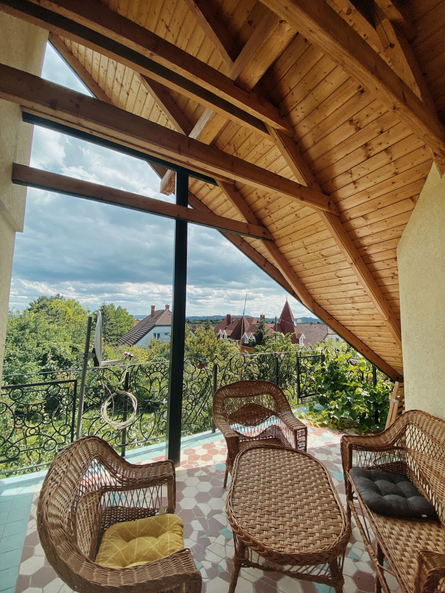 Vadrozsa Apartman Balatonfured