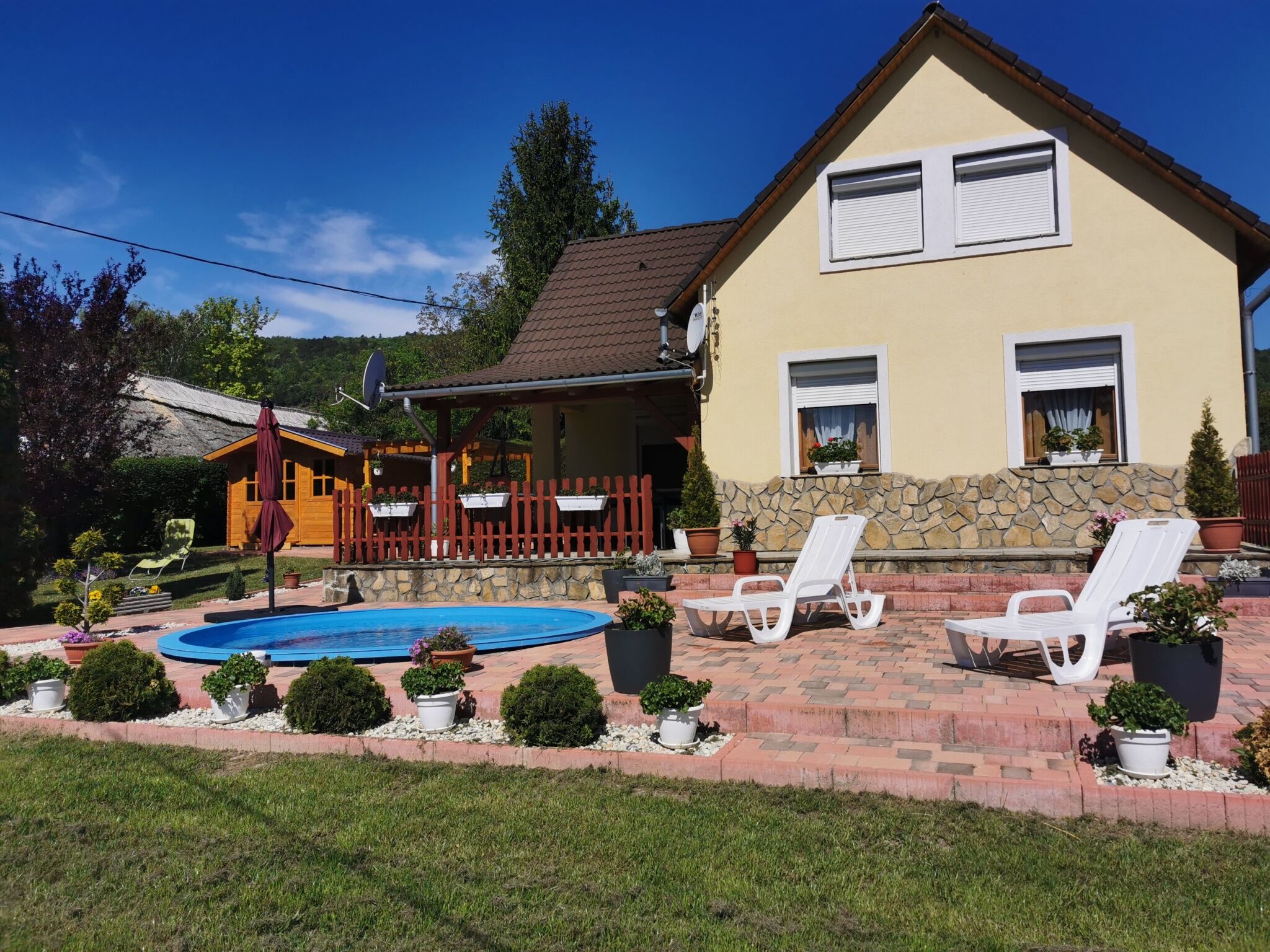Hegyalja Apartmanhaz Balatongyorok