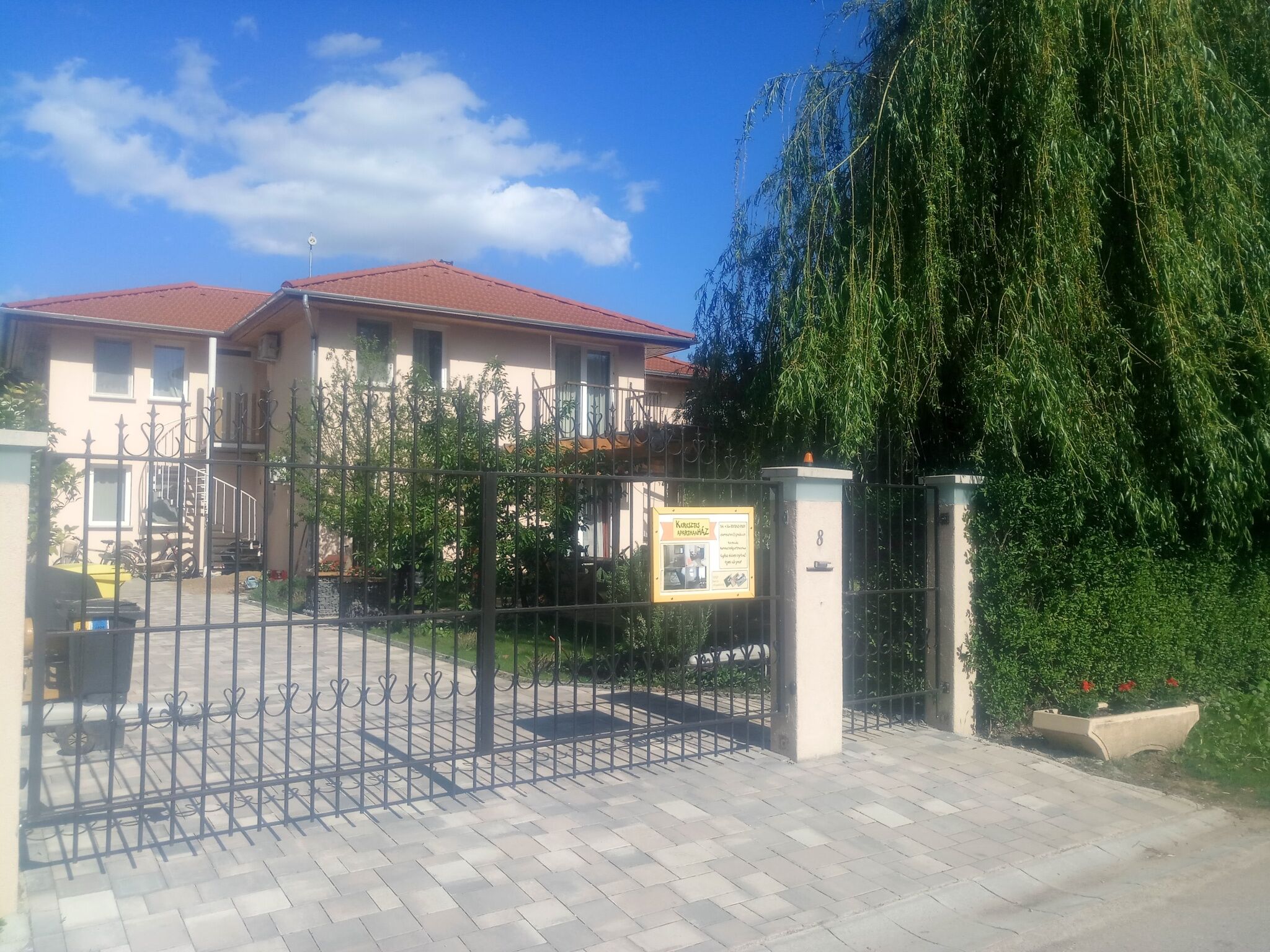 Keresztes Apartmanhaz Balatonlelle