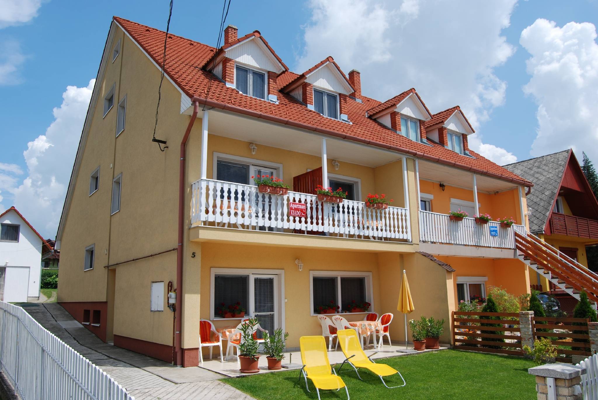Erzsebet Apartmanhaz Balatonlelle